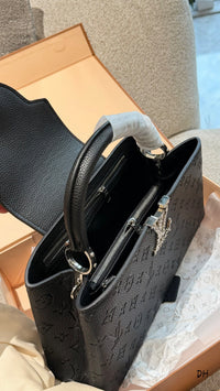 Capucines Bag