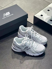 NB530 White Silver