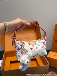 Hills Pochette Bag