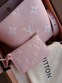 All In BB Bucket Bag