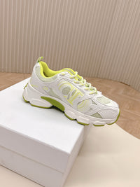 Wmns Chrono Sneakers