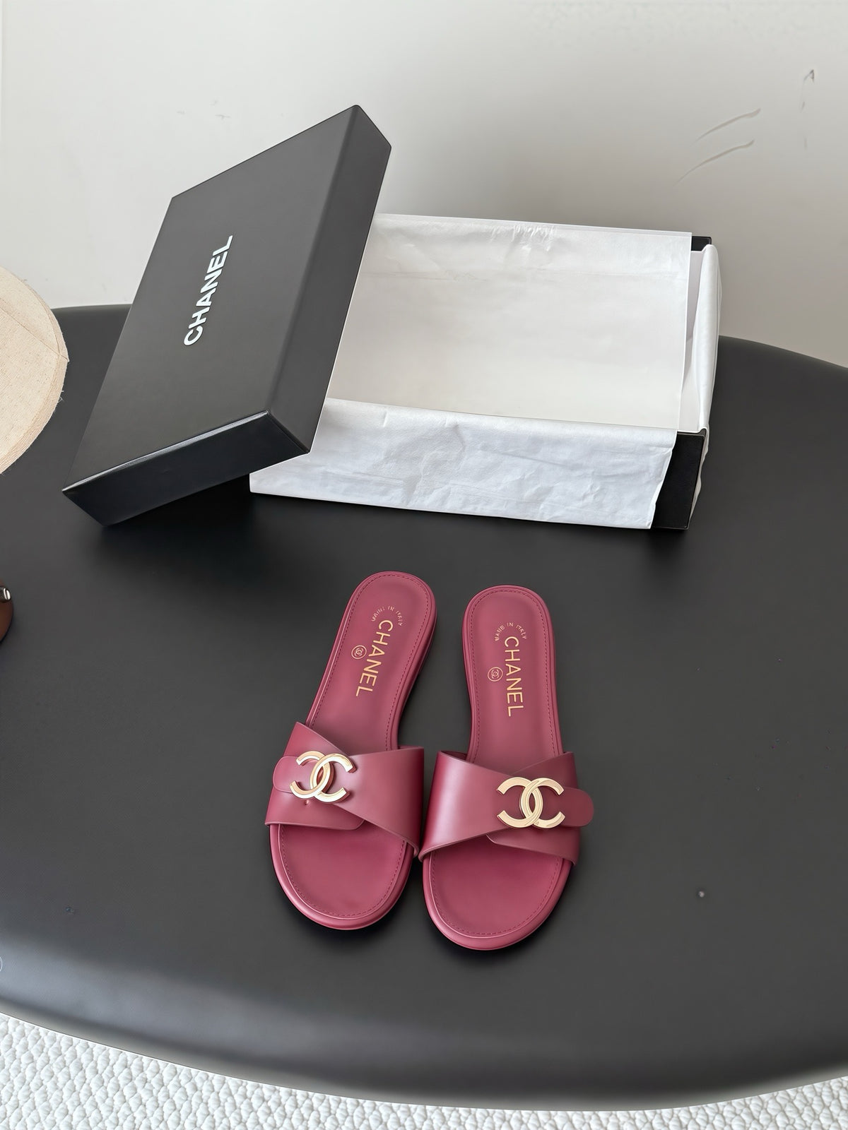 26B Leather Sandals