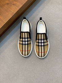 Vintage Check Slip-On Sneakers