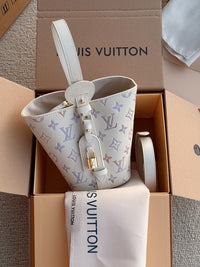 All In BB Bucket Bag