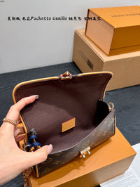 Pochette Métis East West Bag
