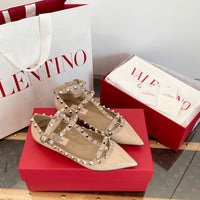 Garavani Rockstud Ballet Flats