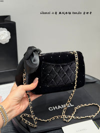 Classic Flap Bag Velvet