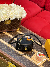 Vanity Chain Pouch
