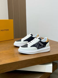 Beverly Hills Sneakers