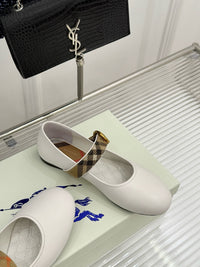 26WF Check Ballet Flats