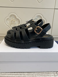 Monolith Fisherman Sandals