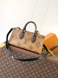 OnTheGo East West Bag