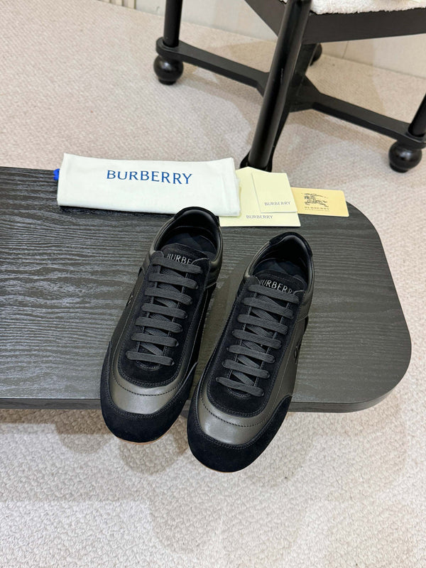 Knight Runner Sneakers