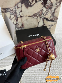 Pearl Crush Vanity Bag