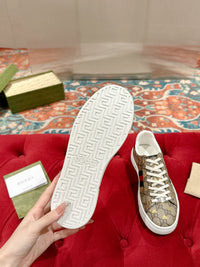 Low Top Sneakers