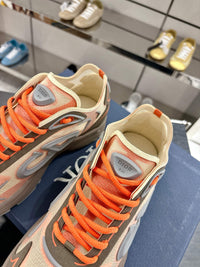 B30 Sneakers