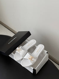 26B Leather Sandals