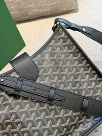Belvedere PM Messenger Bag