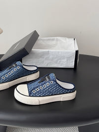 26C Trainers