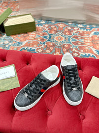 Low Top Sneakers