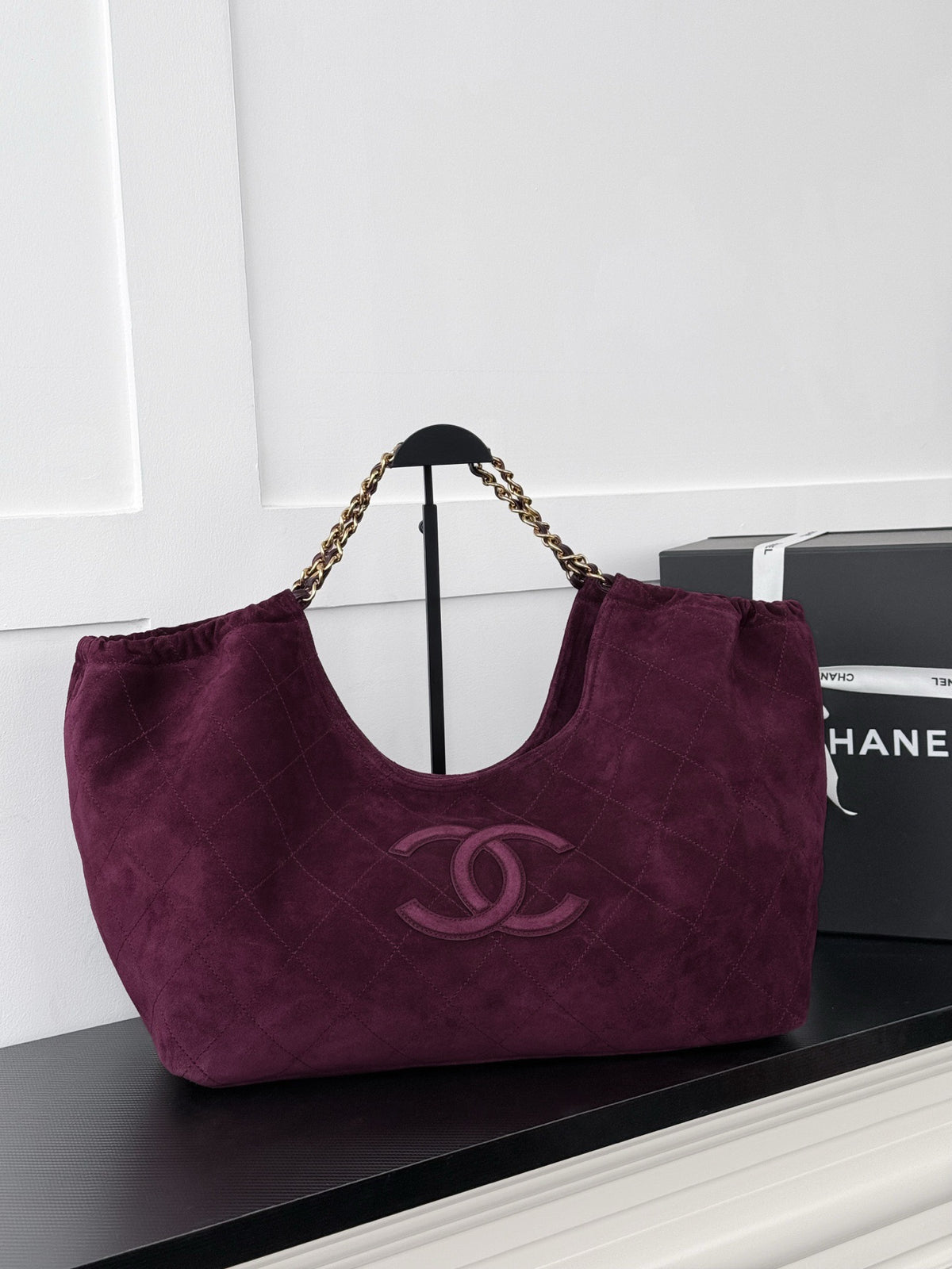26C Suede Shopping Tote