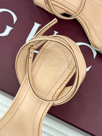 Donna Wedge Sandals