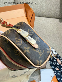 Hang On Bag