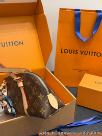Squire East West Bag