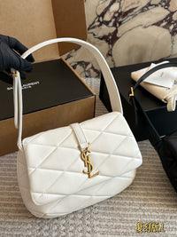 Le 57 Quilted Shoulder Bag