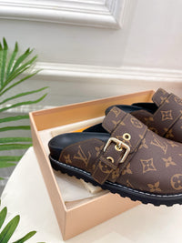 Cosy Flat Comfort Clogs