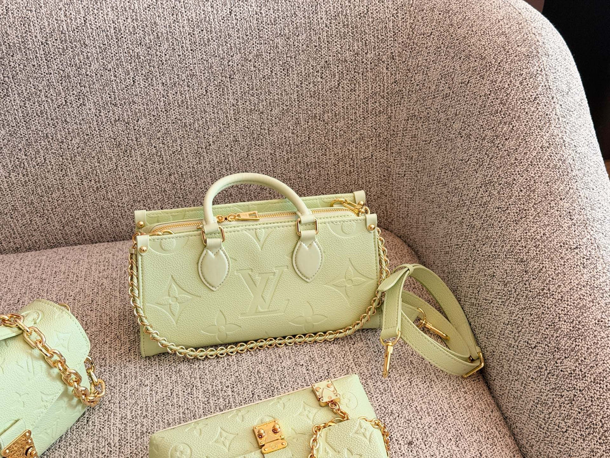 OnTheGo East-West Bag