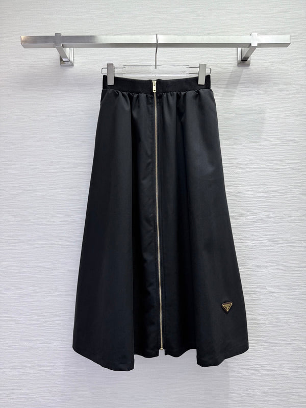 26S Re-Nylon Skirt