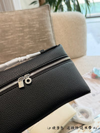 Extra Pocket L19 Grained Calf Leather