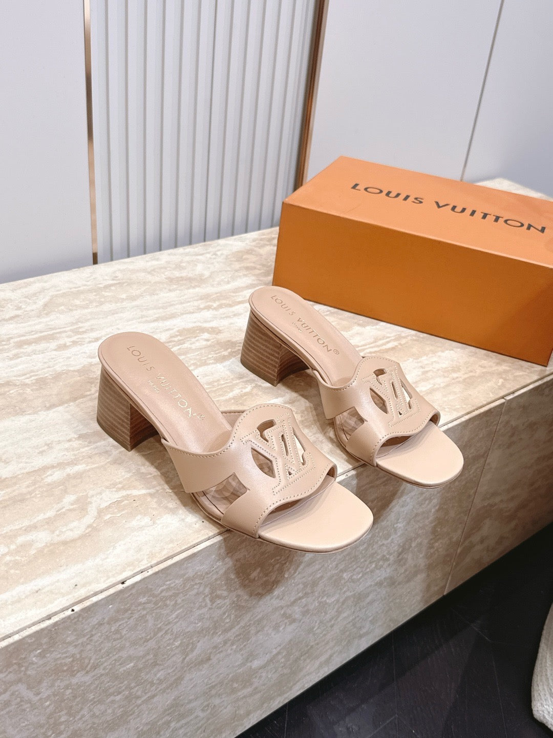 Isola Mules