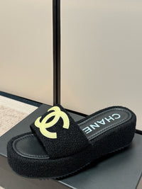 26K Platform Slides
