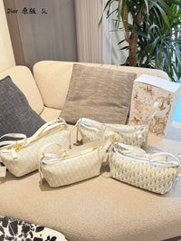 Groove Shoulder Bag