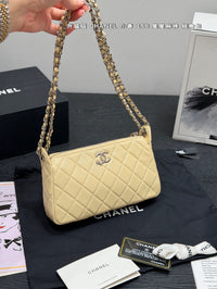 25B Pouch Bag