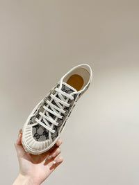 Low Top Sneakers