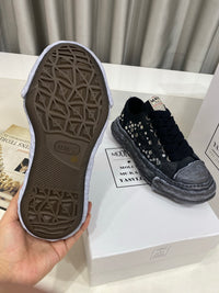 Peterson 23 Embellished Low-Top Trainers