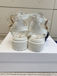 Monolith Fisherman Sandals