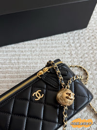 Pearl Crush Vanity Bag