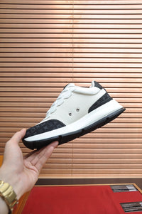Classic Trainers