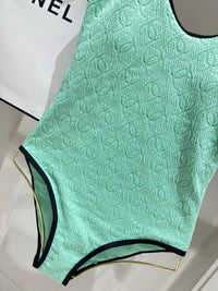 Logo One Piece Set