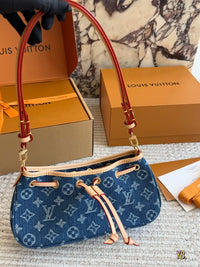 Nano Frivole Bag