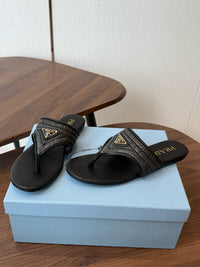 26S Leather Thong Sandals