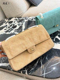26S Maxi Flap Bag