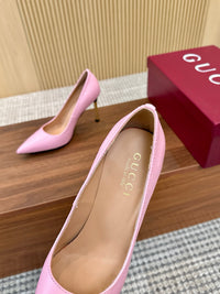 Bombshell Pumps