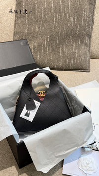 26A Chic Lady Shopping Bag