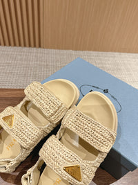 Logo-Plaque Crochet Sandals