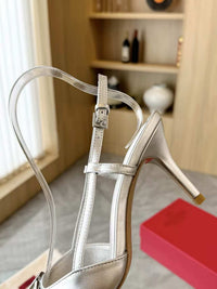 Garavani VLogo Signature Slingback Pumps 7.5cm
